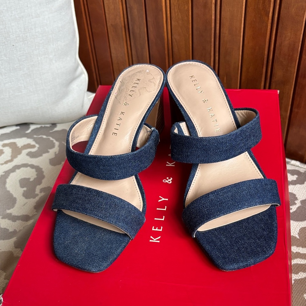 Kelly & Katie Kierra Women's Navy Denim Two Strap Sandal 6 M